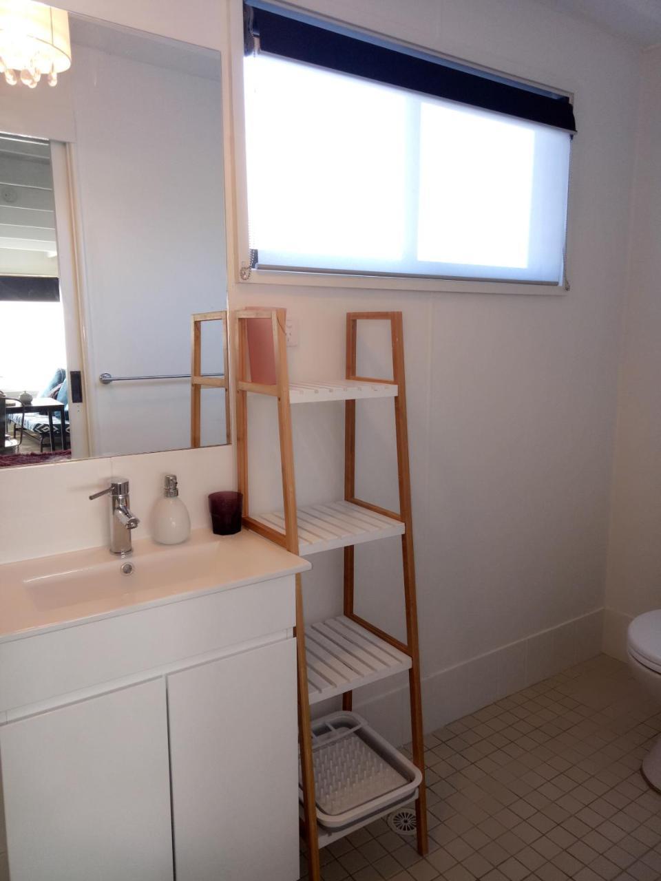 The Husky House Or Little Husky Studio Suite Huskisson Buitenkant foto